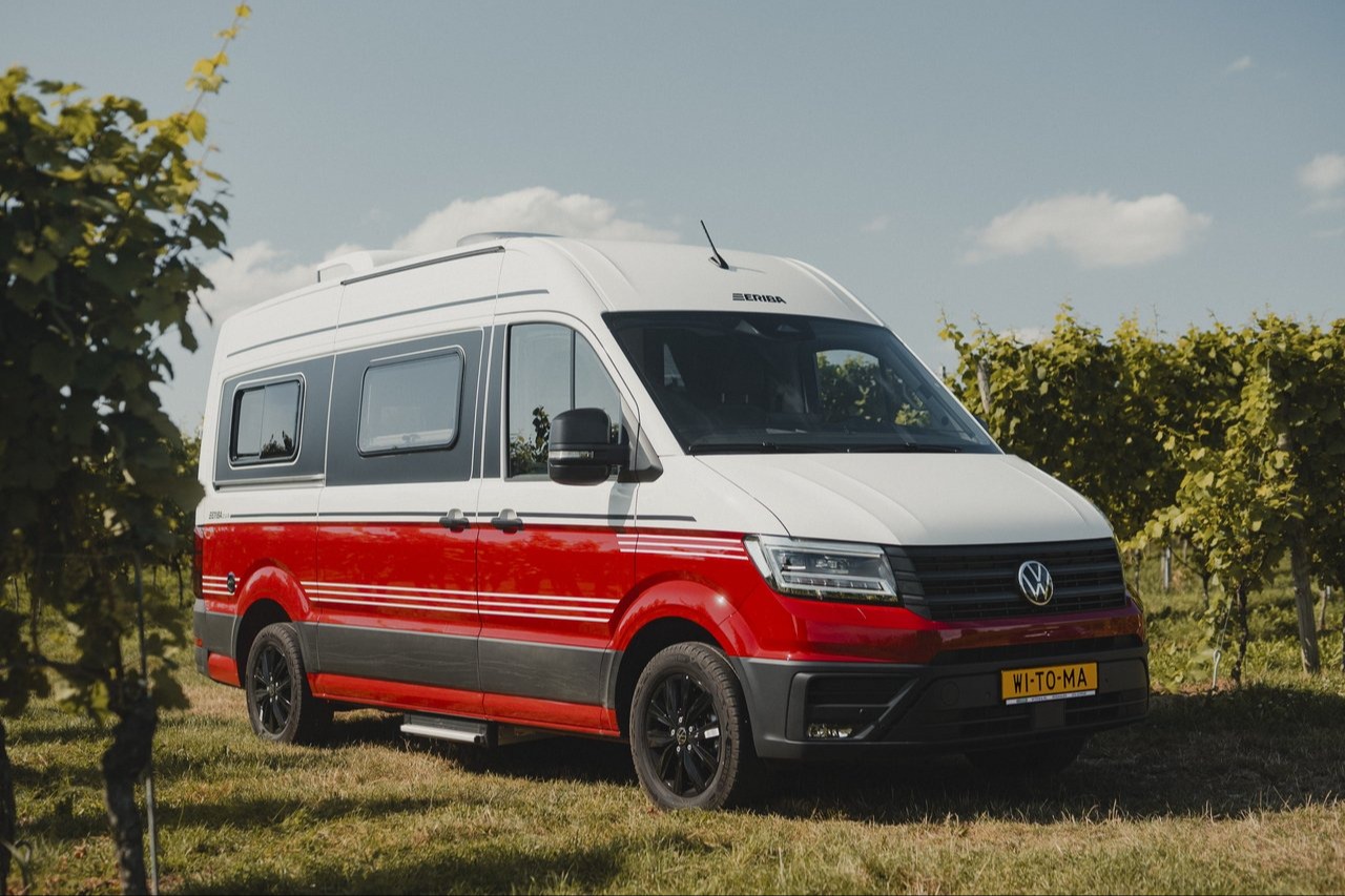 Eriba Car 600 Candy Red VW Crafter buscamper